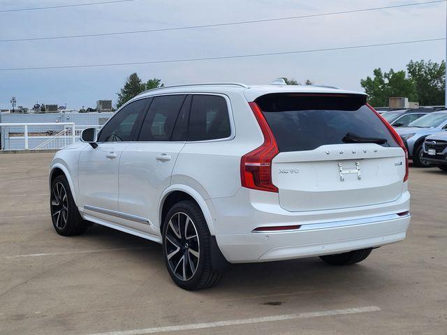 Photo of 2023 Crystal White Metallic Volvo XC90