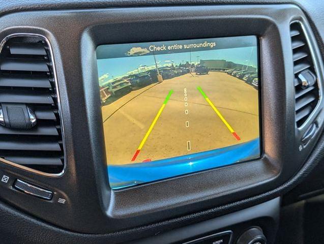 Photo of 2018 Laser Blue Jeep Compass