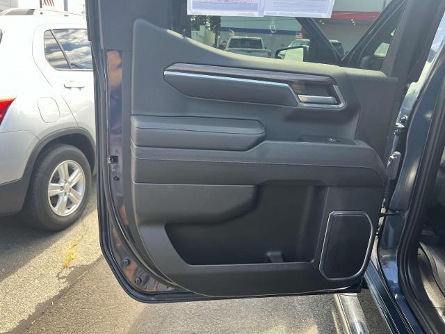 Photo of 2022 Northsky Blue Metallic Chevrolet Silverado 1500