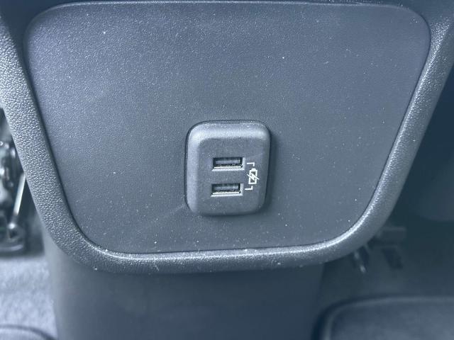 Photo of 2023 White Chevrolet Equinox