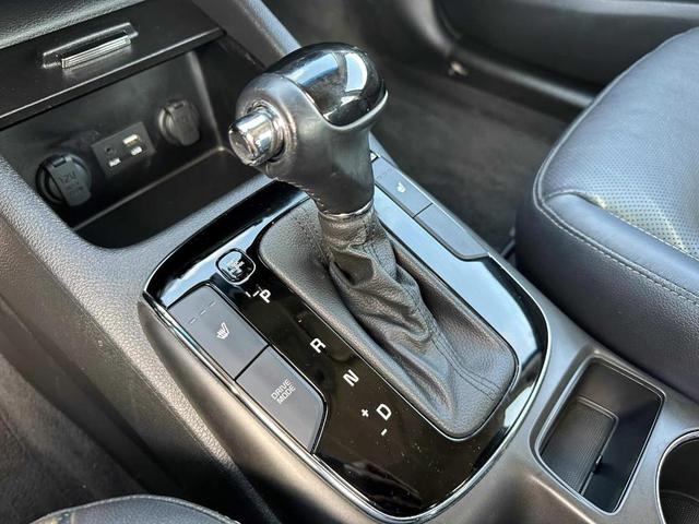 Photo of 2017 Deep Sea Blue Kia Forte