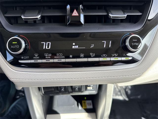 Photo of 2022 Wind Chill Pearl Toyota Corolla Cross