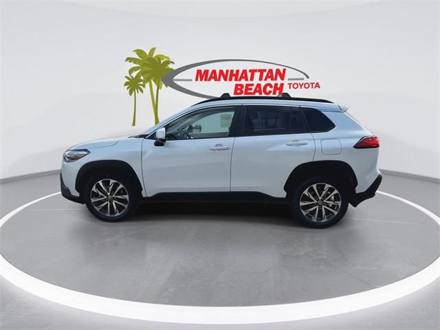 Photo of 2022 Wind Chill Pearl Toyota Corolla Cross