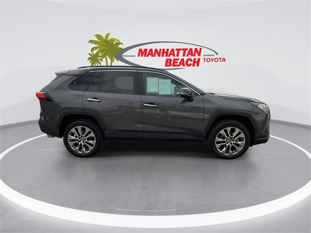 Photo of 2019 Magnetic Gray Toyota RAV4