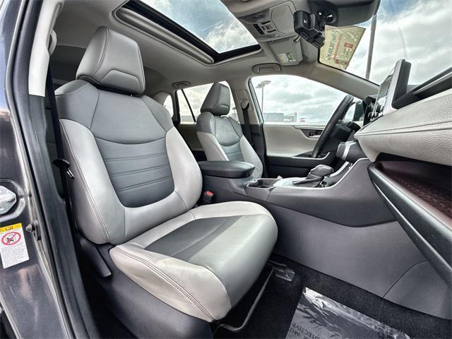 Photo of 2019 Magnetic Gray Toyota RAV4