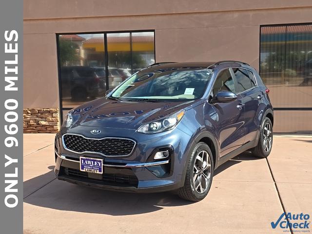 Photo of 2022 Pacific Blue Kia Sportage