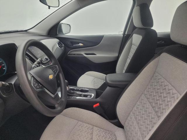 Photo of 2022 Summit White Chevrolet Equinox