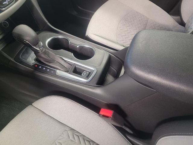 Photo of 2022 Summit White Chevrolet Equinox