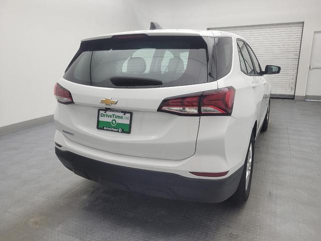 Photo of 2022 Summit White Chevrolet Equinox