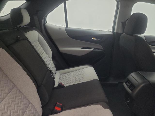 Photo of 2022 Summit White Chevrolet Equinox