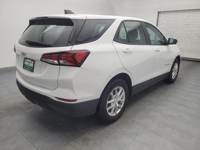Photo of 2022 Summit White Chevrolet Equinox