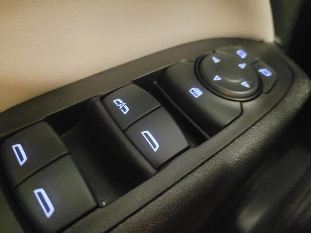 Photo of 2022 Summit White Chevrolet Equinox