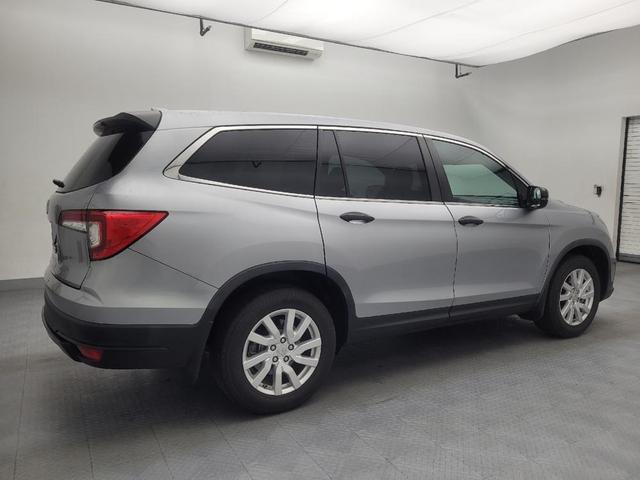 Photo of 2019 Lunar Silver Metallic Honda Pilot