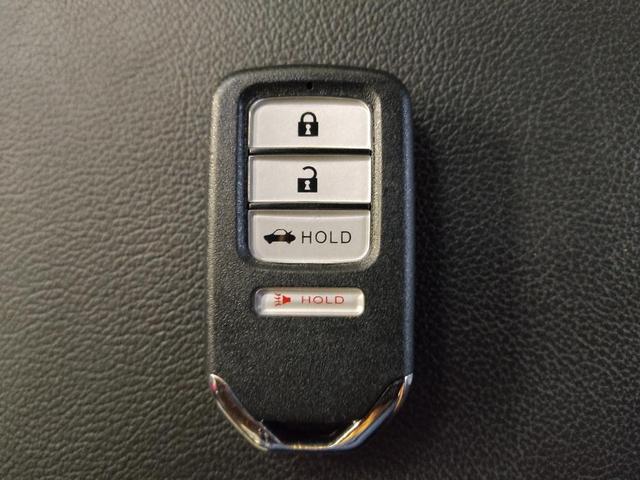 Photo of 2021 Still Night Pearl Honda Accord