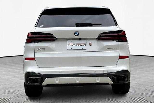 Photo of 2026 Mineral White Metallic BMW X5