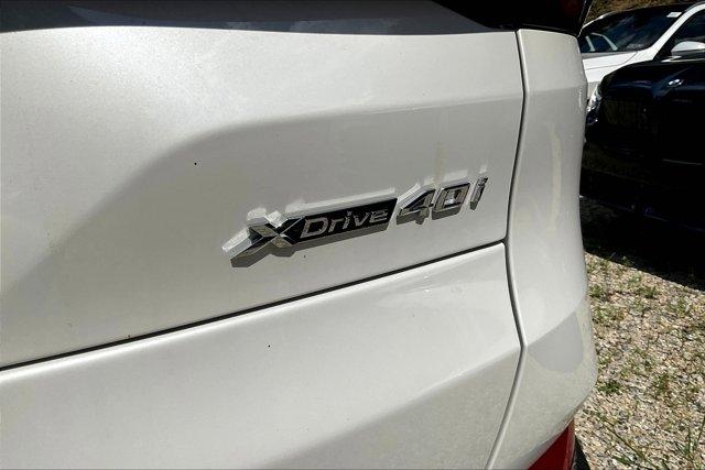 Photo of 2026 Mineral White Metallic BMW X5