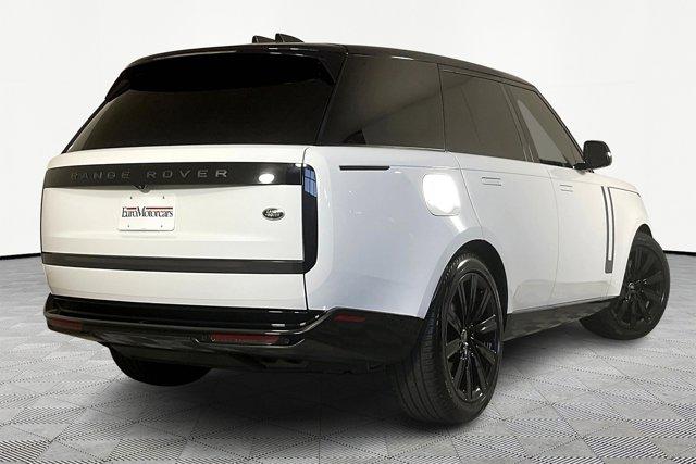 Photo of 2023 Fuji White Land Rover Range Rover