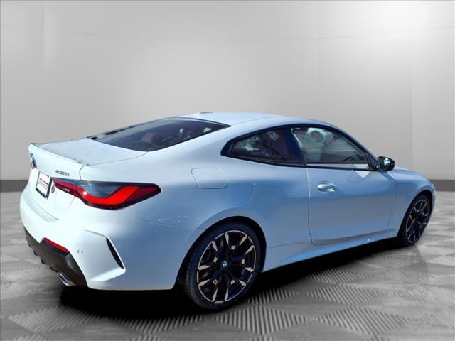 Photo of 2025 Alpine White BMW 430