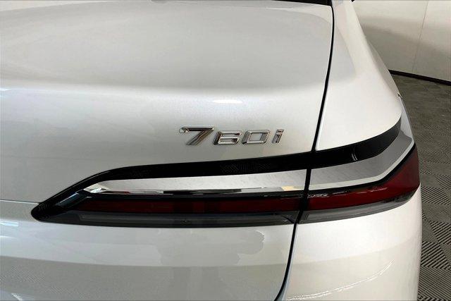 Photo of 2025 Mineral White Metallic BMW 760