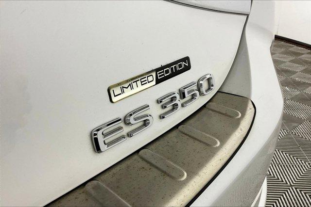 Photo of 2019 Eminent White Pearl Lexus ES 350