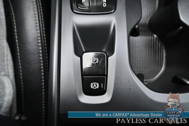 Photo of 2019 Ice White Volvo XC40