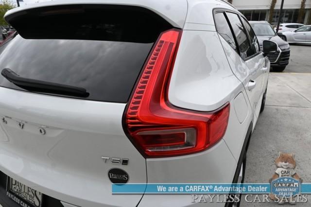 Photo of 2019 Ice White Volvo XC40