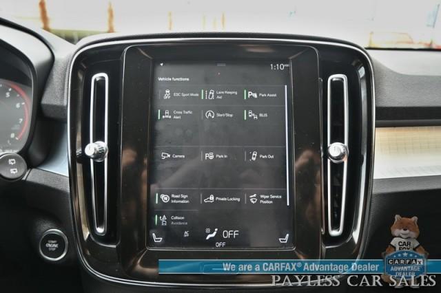 Photo of 2019 Ice White Volvo XC40