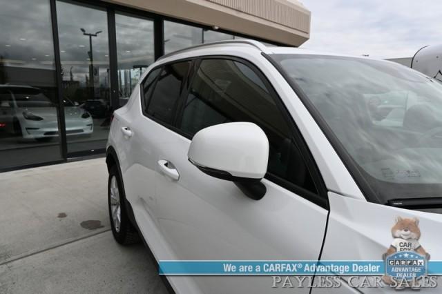 Photo of 2019 Ice White Volvo XC40