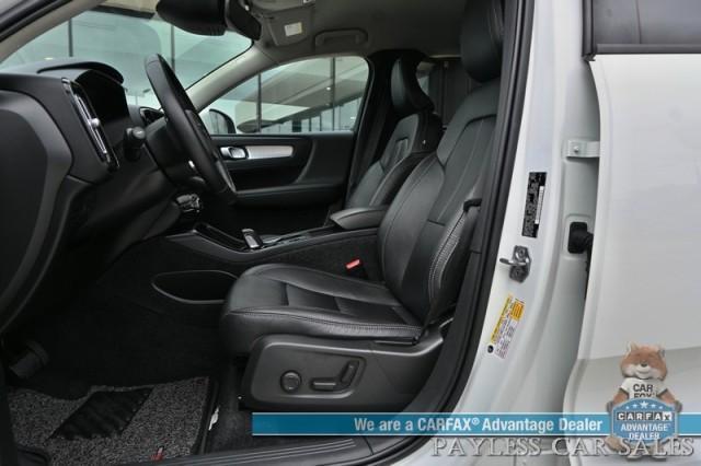 Photo of 2019 Ice White Volvo XC40