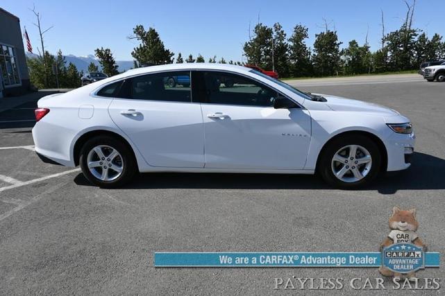 Photo of 2023 Summit White Chevrolet Malibu