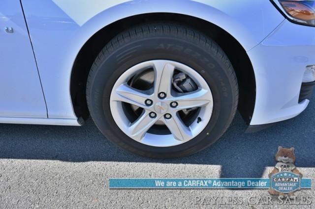 Photo of 2023 Summit White Chevrolet Malibu