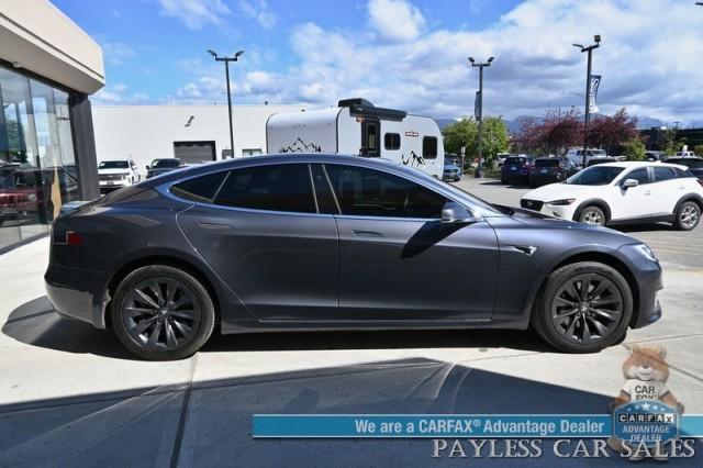 Photo of 2018 Midnight Silver Metallic Tesla Model S