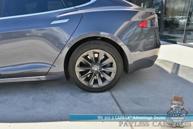 Photo of 2018 Midnight Silver Metallic Tesla Model S