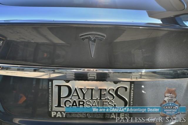Photo of 2018 Midnight Silver Metallic Tesla Model S
