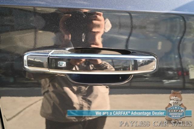 Photo of 2020 Carbon Black Metallic GMC Yukon