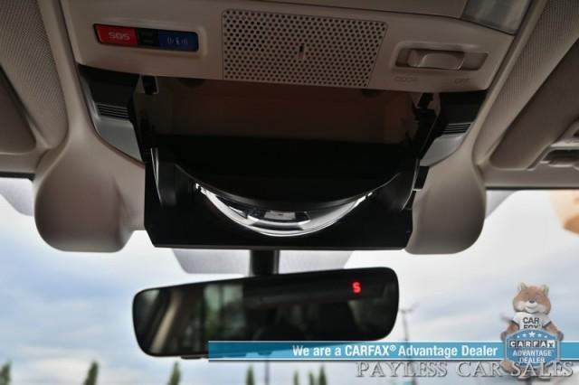 Photo of 2021 Crystal White Pearl Subaru Ascent