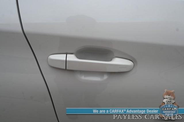Photo of 2021 Crystal White Pearl Subaru Ascent