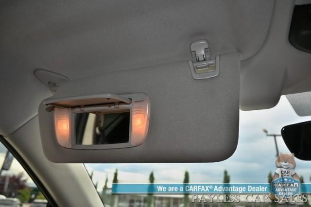 Photo of 2021 Crystal White Pearl Subaru Ascent
