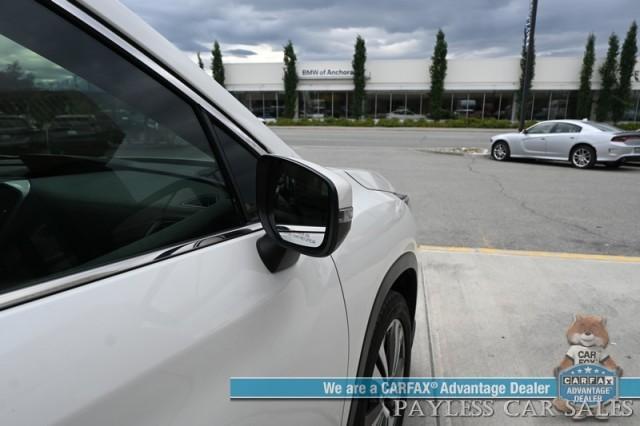 Photo of 2021 Crystal White Pearl Subaru Ascent
