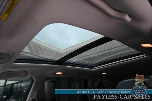 Photo of 2021 Crystal White Pearl Subaru Ascent