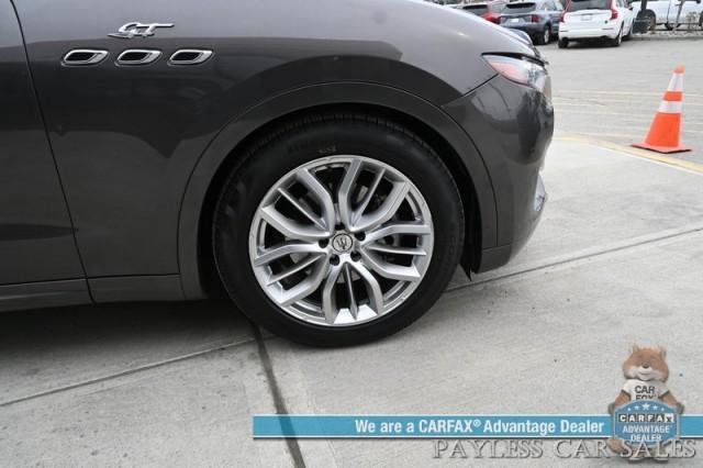 Photo of 2022 Grigio Maratea Metallic Maserati Levante