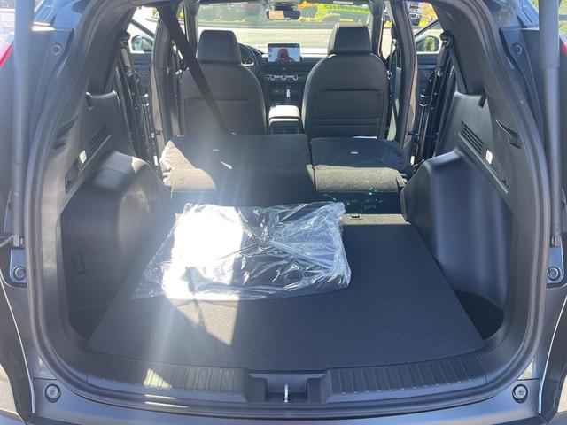 Photo of 2026 Meteorite Gray Metallic Honda CR-V Hybrid