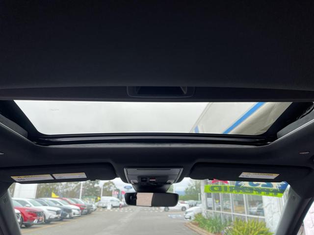 Photo of 2026 Urban Gray Pearl Honda CR-V Hybrid