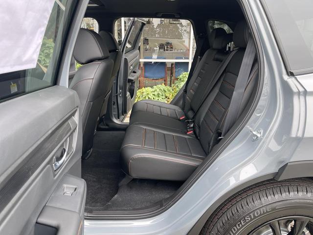 Photo of 2026 Urban Gray Pearl Honda CR-V Hybrid