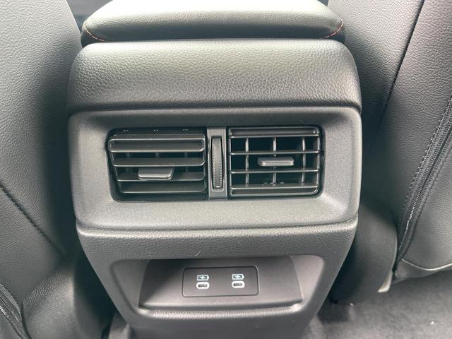 Photo of 2026 Solar Silver Metallic Honda CR-V Hybrid