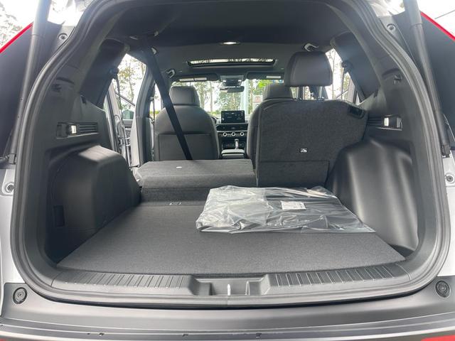 Photo of 2026 Solar Silver Metallic Honda CR-V Hybrid