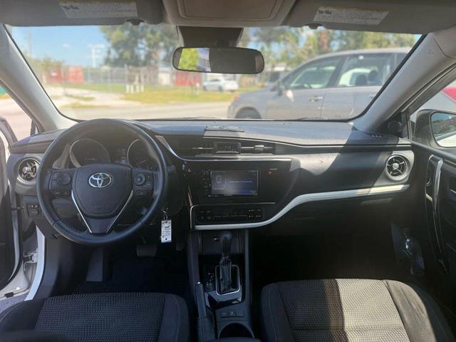 Photo of 2018 Blizzard Pearl Toyota Corolla iM