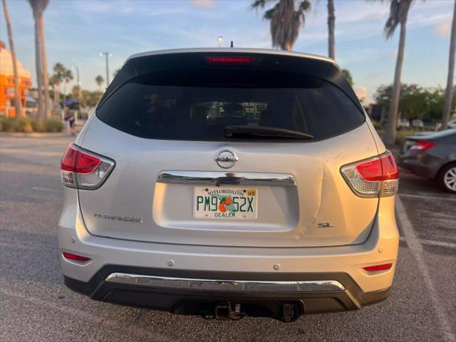 Photo of 2014  Nissan Pathfinder