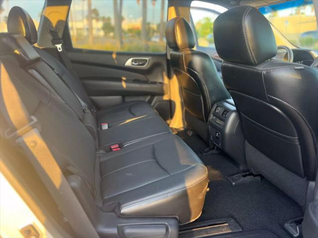 Photo of 2014  Nissan Pathfinder