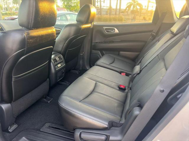 Photo of 2014  Nissan Pathfinder